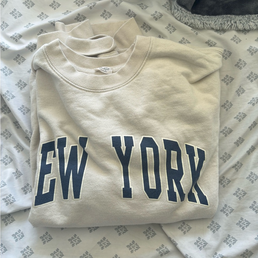 Brandy Melville Sweatshirt